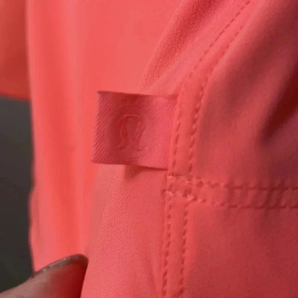 Lululemon | Sun ☀️ Showers Jacket - Picture 13 of 16